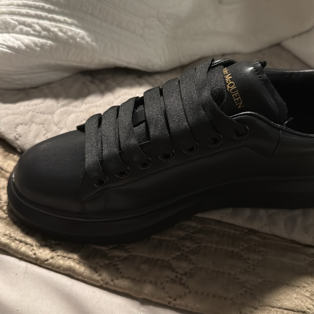 Alexander Mcqueen Sneakers - Picture 4 of 5